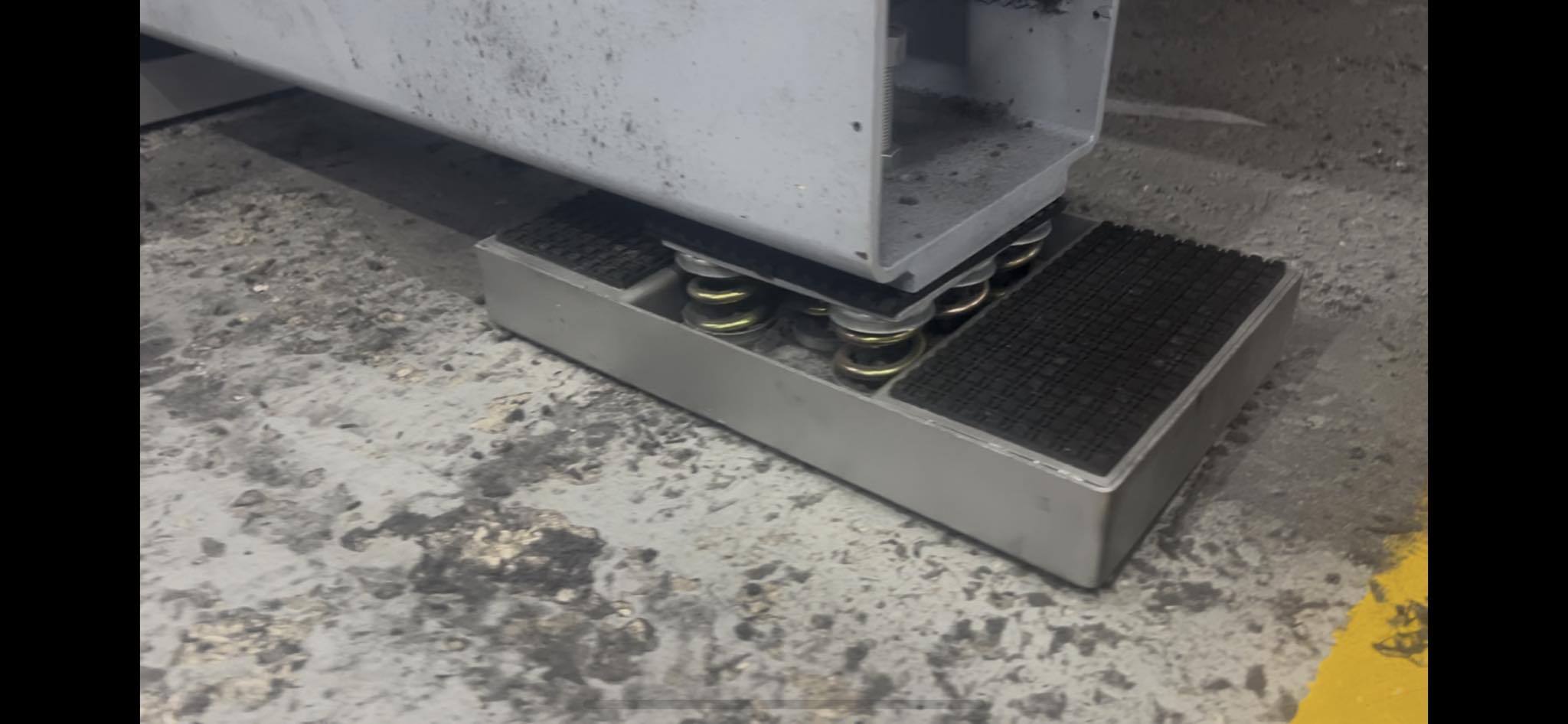 Nakış Makinesi Titreşim Önleyici Ayaklar